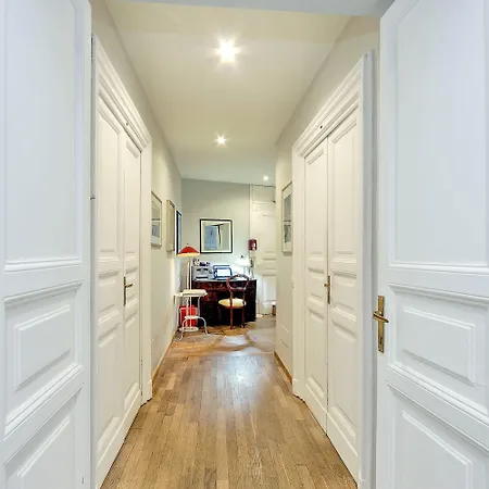 Cassiodoro 19 Гостевой дом Рим