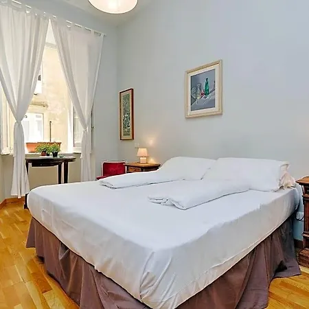Cassiodoro 19 Гостевой дом