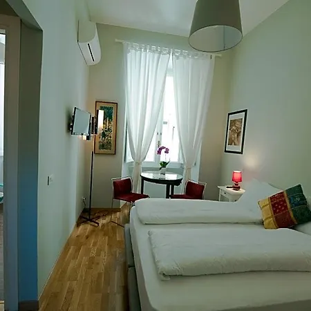 Cassiodoro19 Affittacamere 4*
